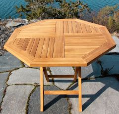 Sommerbutikken AS - sammenleggbart hagebord i teak 