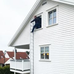 Sommerbutikken AS - Veggmontert brannstige