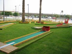 Sommerbutikken AS - Minigolfbane 9 hulls-pakketilbud "City Fun Park"