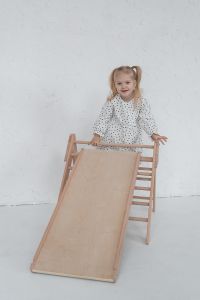 Sommerbutikken AS - Klatretrekant Lakkert Bøk 