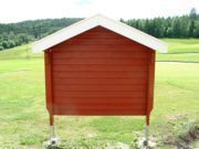 Sommerbutikken AS - Postkassestativ Tradisjonelt