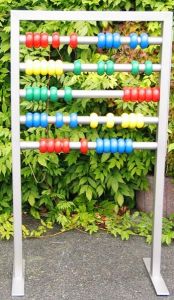 Sommerbutikken AS - Tellestativ for lekeplasser og skoler