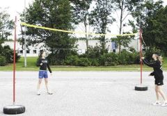 Sommerbutikken AS - Volleyballstativ badmintonstativ