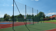 Sommerbutikken AS - Komplett løsning sperrenett-ballfangernett med stolper