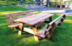 Benkebord med rygg 200cm - Norskprodusert i robuste materialer - Sommerbutikken.no