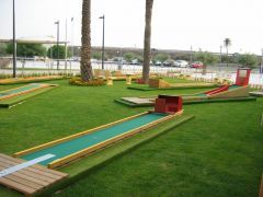 Sommerbutikken AS - Minigolfbaner 12 hulls-pakketilbud "City Fun Park"
