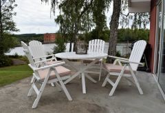 Sommerbutikken AS - Hagemøbelsett hvitmalt med 4 hagestoler og rundt hagebord