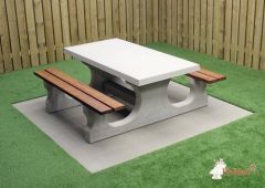 Sommerbutikken AS - Parkbenk i naturlig betong