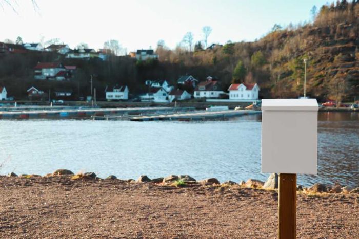 Sommerbutikken AS - Postkasse Grimstad Hvit farge