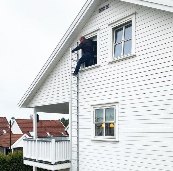 Sommerbutikken AS - Veggmontert brannstige