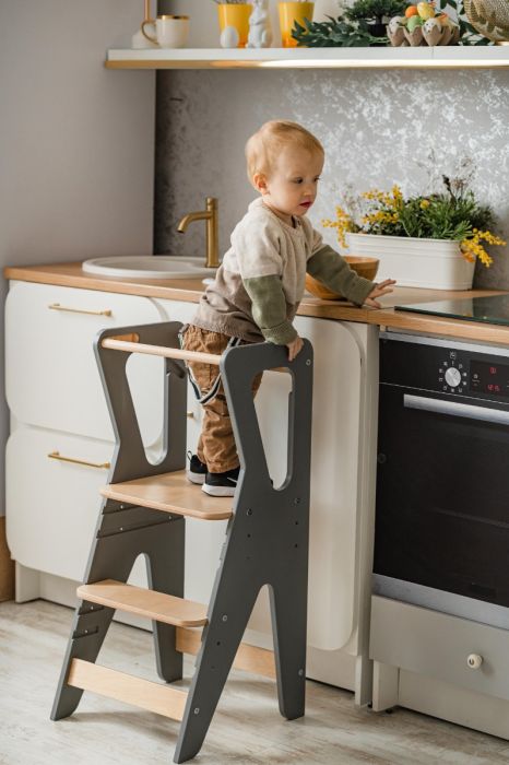 Sommerbutikken AS - Kjøkkenhjelper Læringstårn Grå