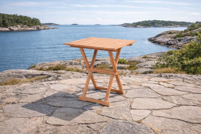 Teakbord 70x70cm - Sommerbutikken.no